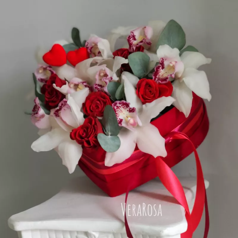 Бархатное сердце розы и орхидеи 3