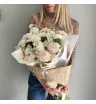 Букет из медовой маттиолы и диантусов  2