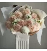 Букет из медовой маттиолы и диантусов 