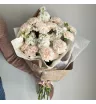 Букет из медовой маттиолы и диантусов  1