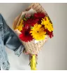 Яркий букет из гербер и альстромерий 