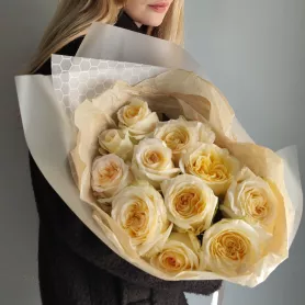 Букет из 15 пионовидных роз от интернет-магазина «VeraRosa»