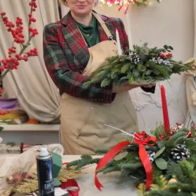 Мастер-класс Композиция на праздничный стол 25 декабря 18:30 от интернет-магазина «VeraRosa»