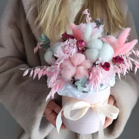 Коробка с сухоцветамм Хлопок и роза от интернет-магазина «VeraRosa»