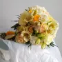 Нежный букет невесты Лилия