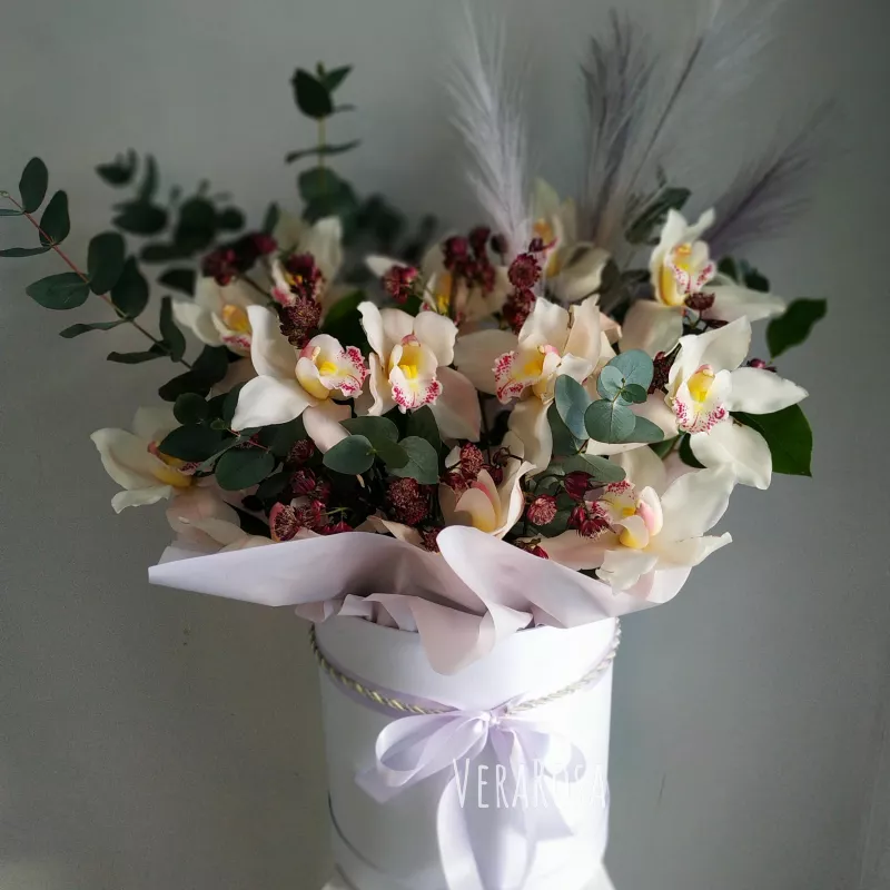 Цветочная коробка «Орхидеи»