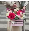Ящик с цветами Малиновая акварель 3