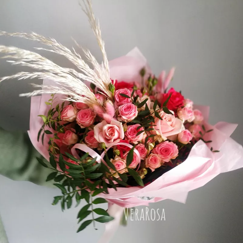 Букет с розами «Розовая нежность» 2