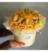 Пионовидные розы в шляпной коробке 