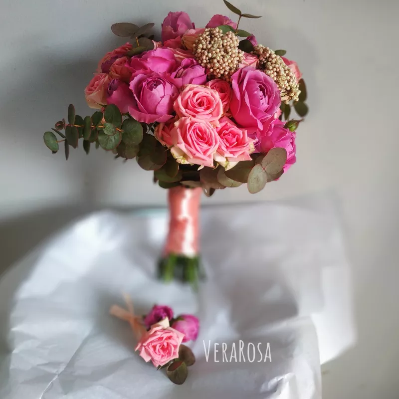 Букет невесты из розовых роз «Хлоя ПРЕМИУМ»