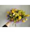 Композиция с цветами «Весенний комплимент» 1
