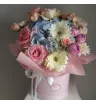 Цветы в шляпной коробке Цветущий сад  2