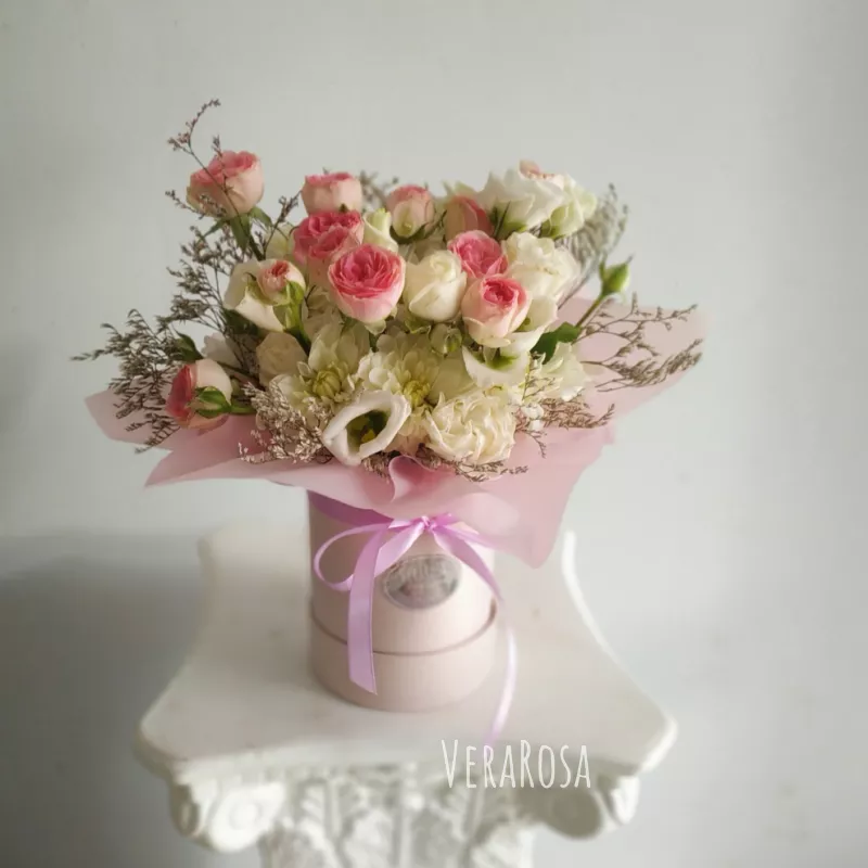 Цветы в коробке Розовая бусинка
